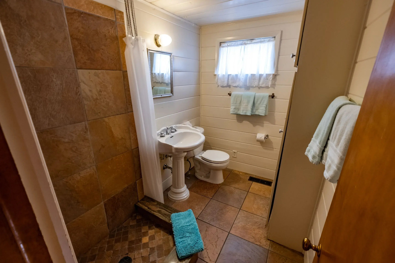 Serendipity Resort & Suites