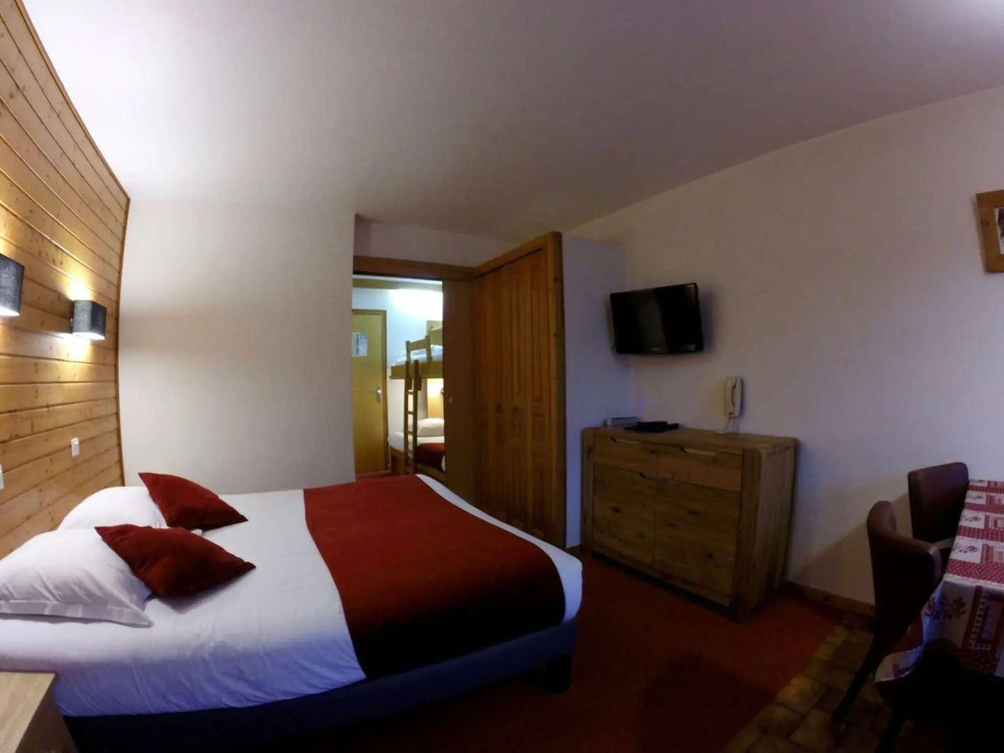 Hôtel Loisirs Les Côtes, Résidence et Chalets