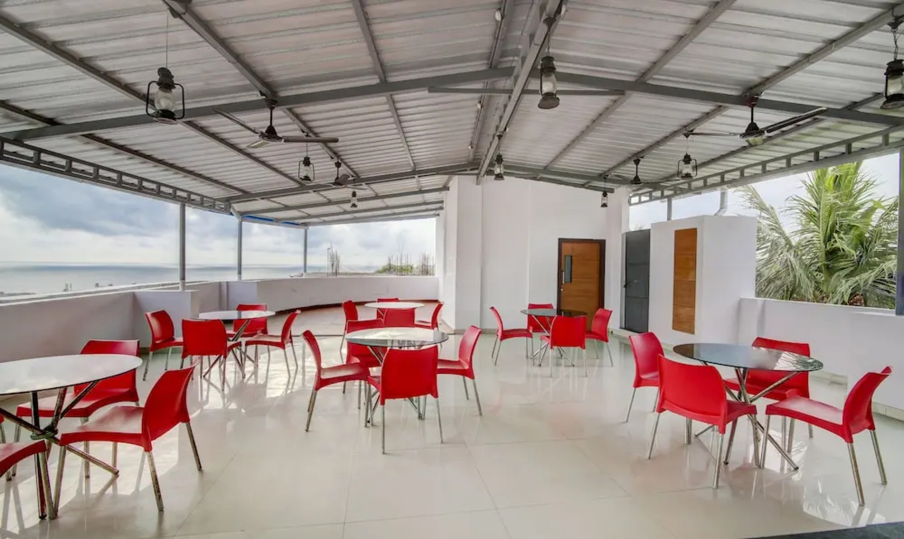 Treebo Trend Cilantro By The Sea