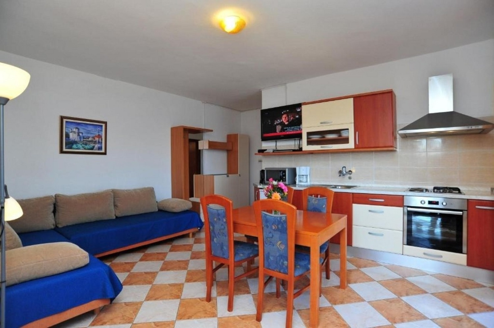 Apartment Ljilja - 10m from the sea with parking: A3 Nin, Zadar riviera