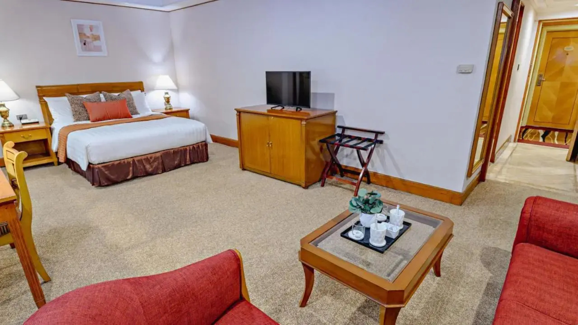 Ortigas CBD Near Business & Shopping Hubs