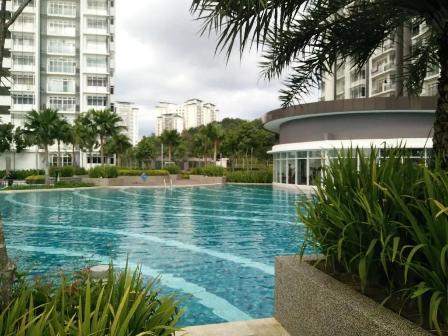 SINGGAH Putrajaya - 3BR with Pool and KL View, Fully AC, HS WIFI