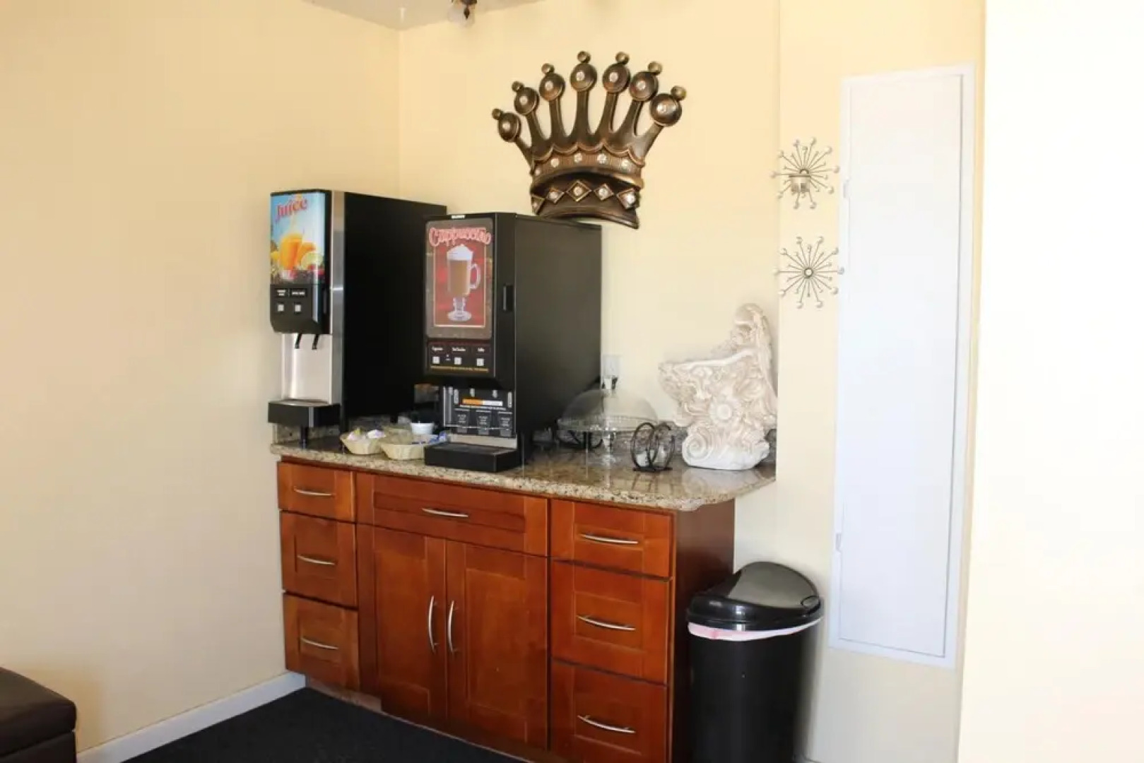 Crown Inn By OYO Denver Tx