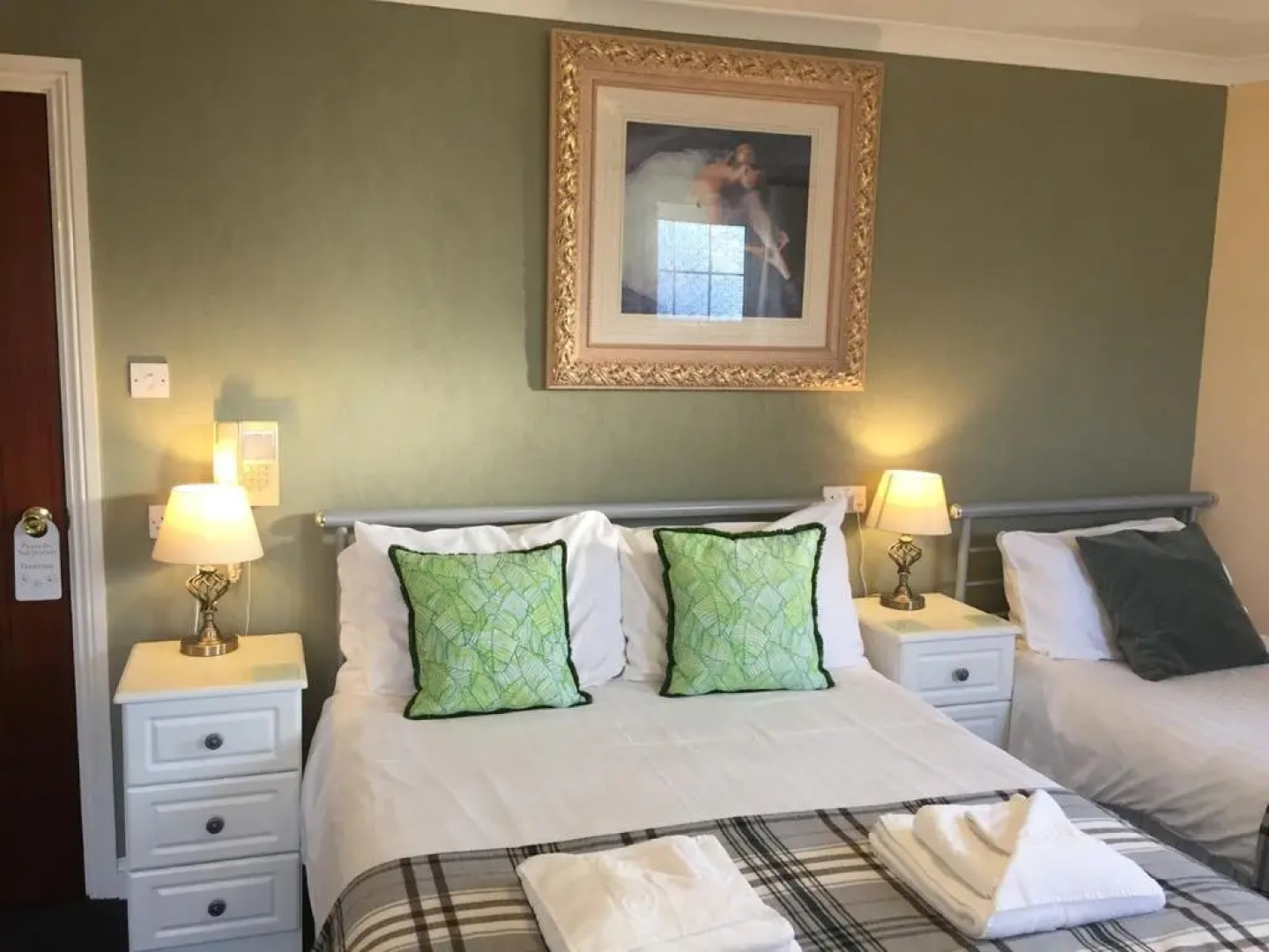Elnor Guest House