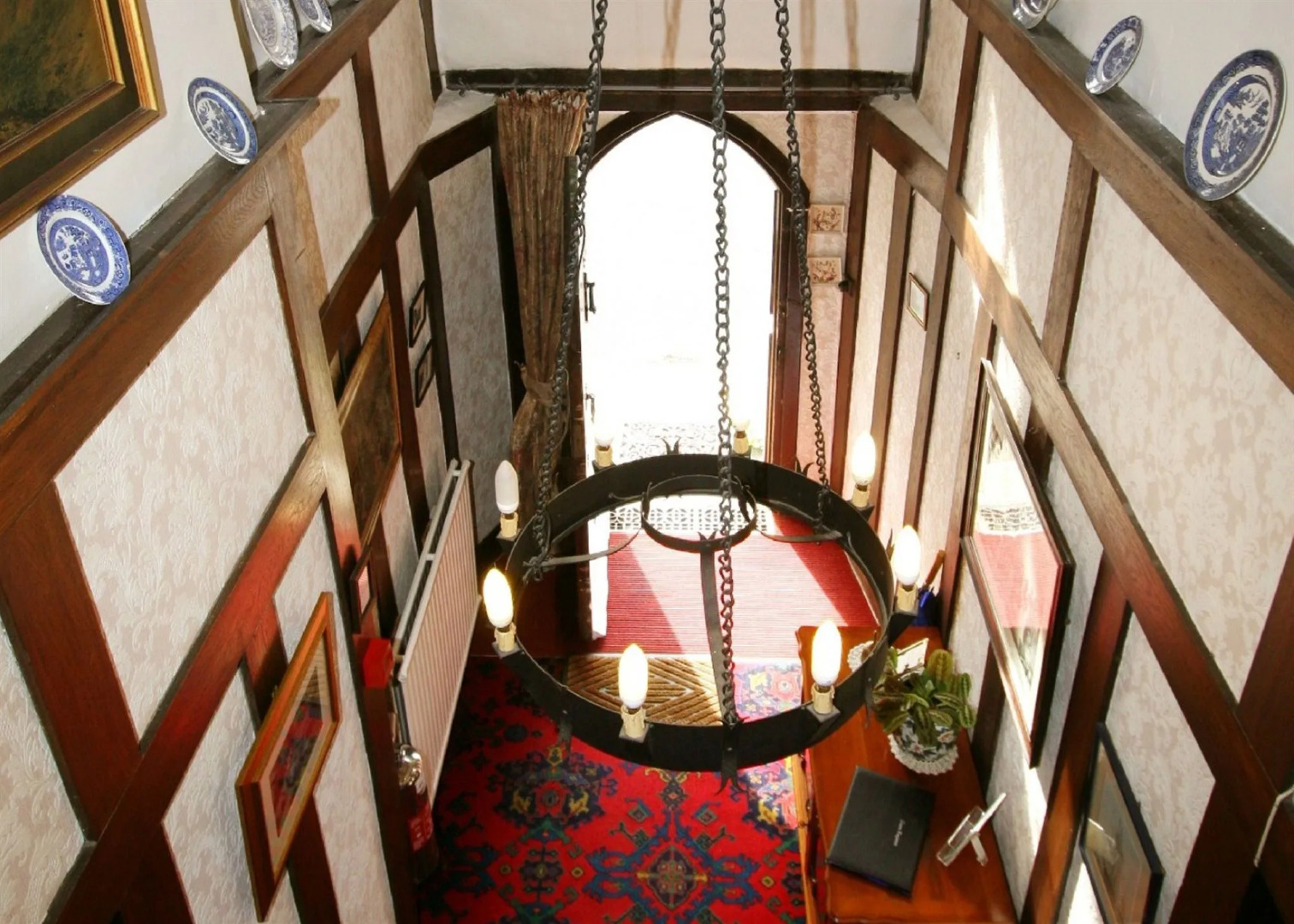 Collaven Manor Hotel