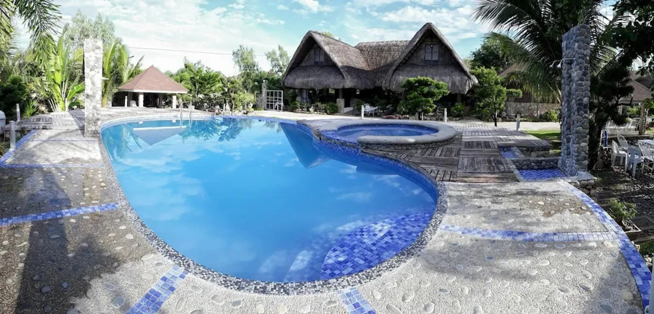 Century Gardens Hotel