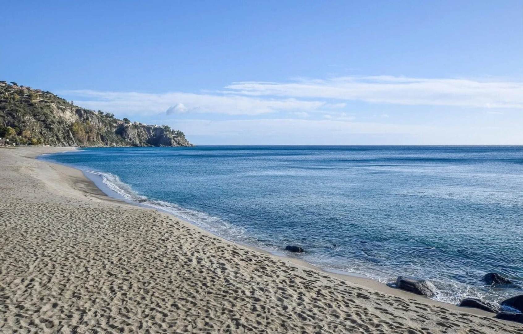 Nice Apartment in Guardavalle Marina With 1 Bedrooms