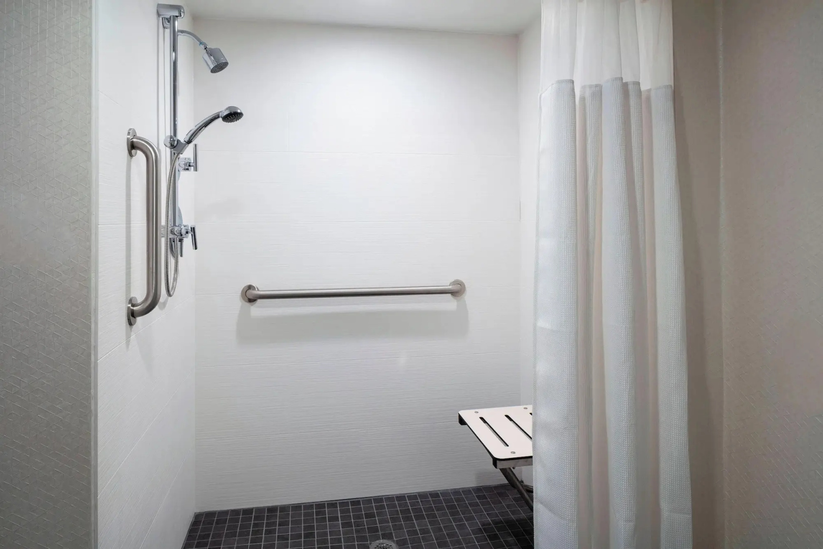 Fairfield by Marriott Inn & Suites Providence Airport Warwick