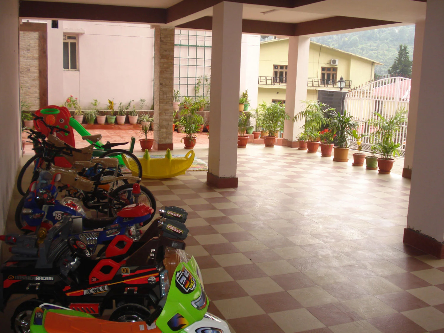 Royal Court Ananta Express