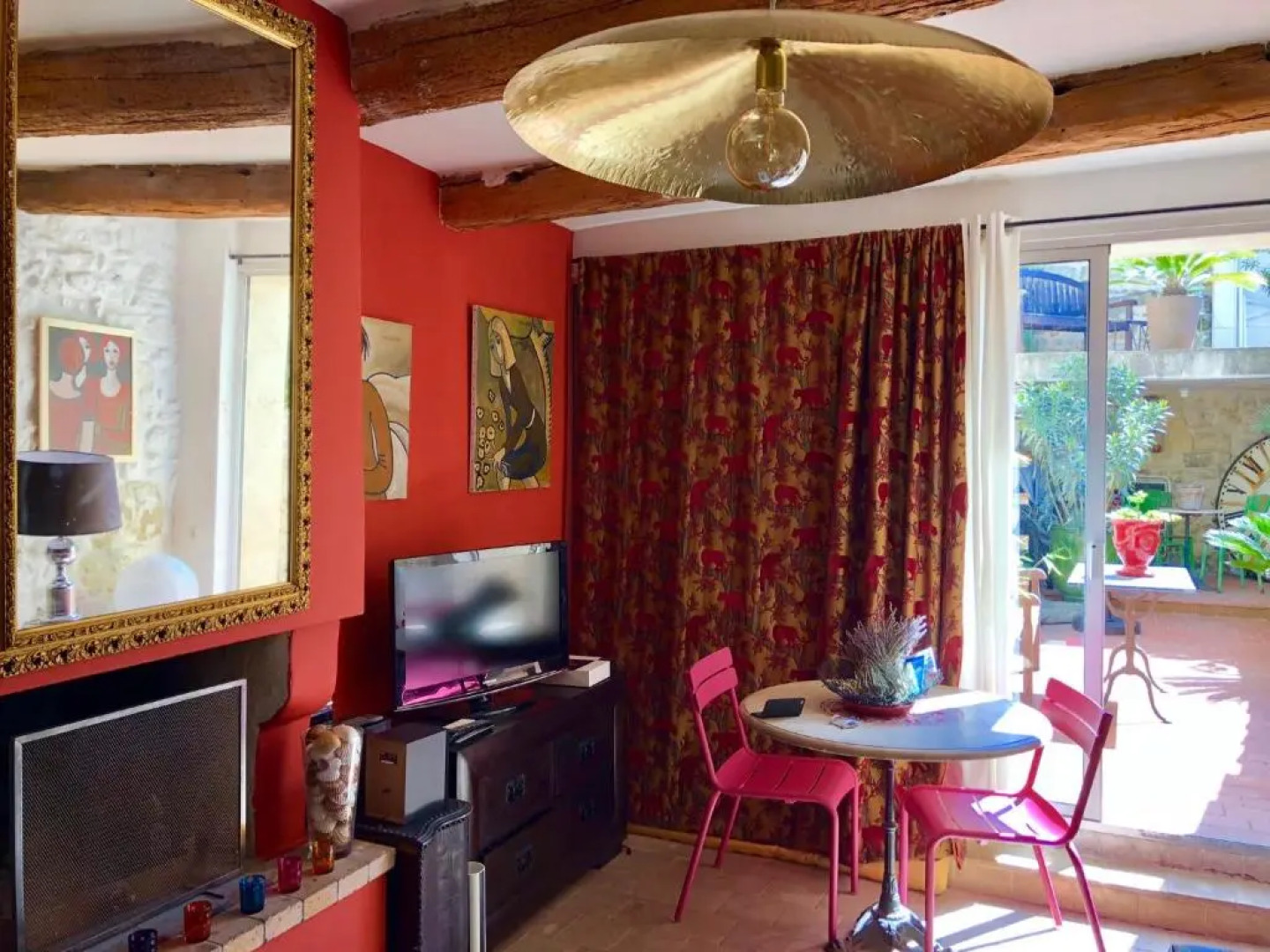 La Maison dans les remparts