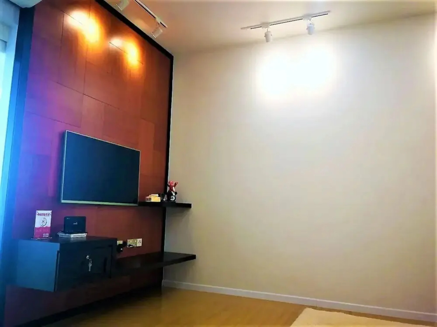 Miracle Homestay Woodsbury Suites