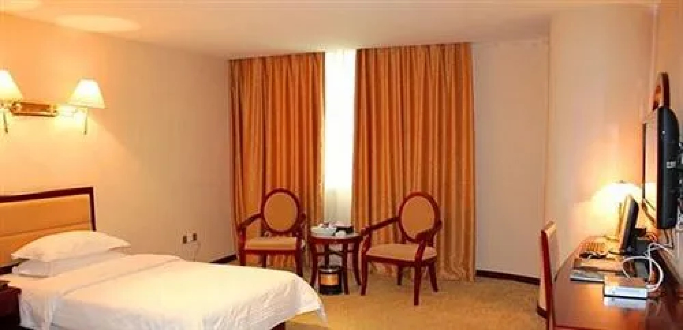 B-energy Hotel - Yichun