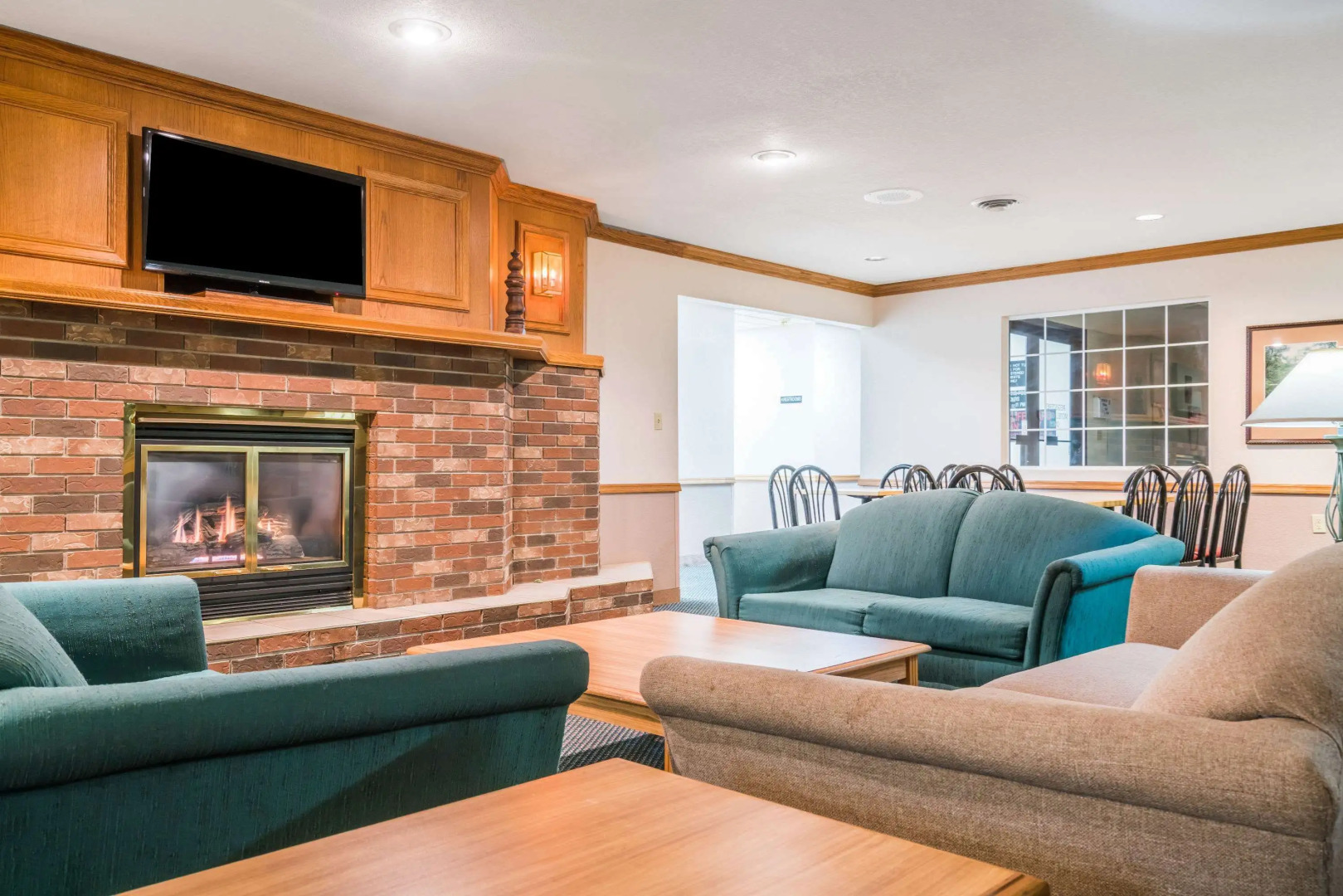 Super 8 by Wyndham Sheldon