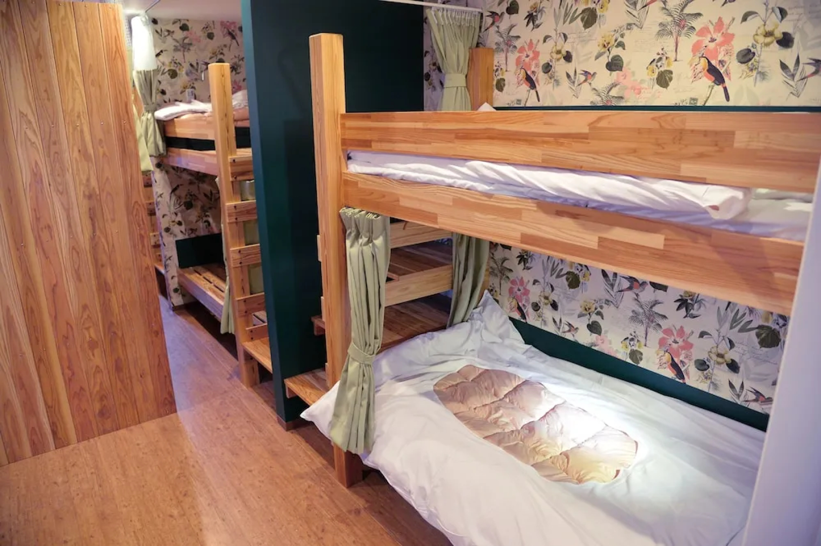 Aoshima Fisherman'S Beachside Hostel & Spa