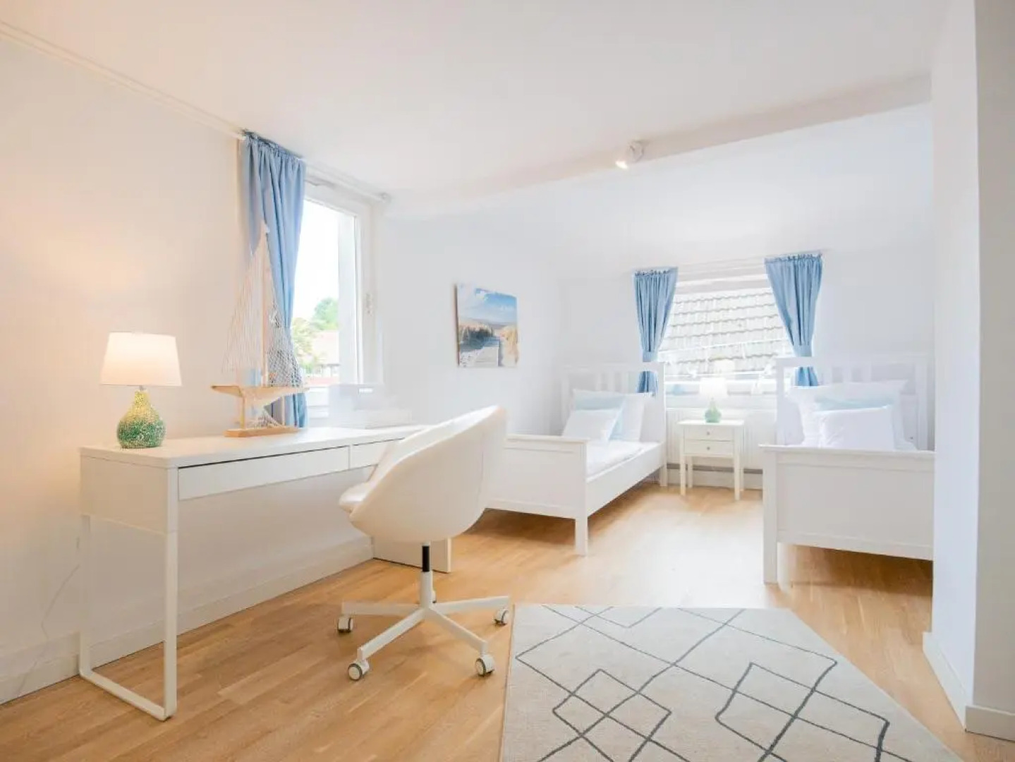 EUPHORAS - Haus mit 4 Schlafzimmern und Hinterhof