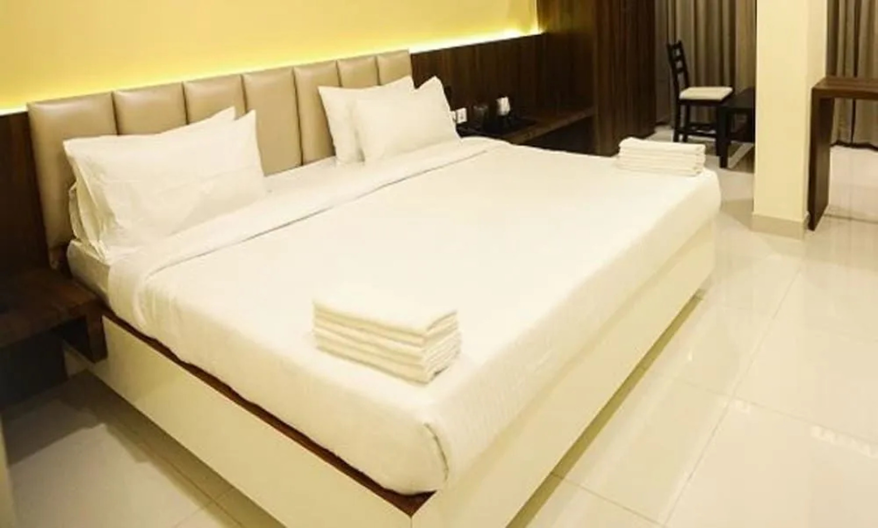 Cliff Embassy Banquet & suites