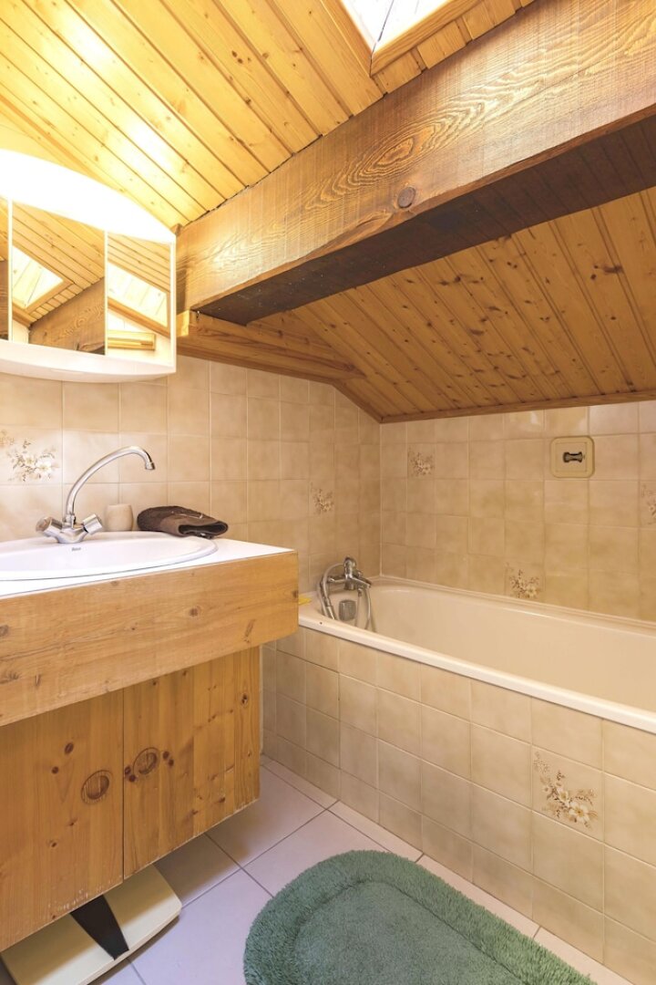 Chalet With 3 Bedrooms in Champagny en Vanoise, With Wonderful Mountai