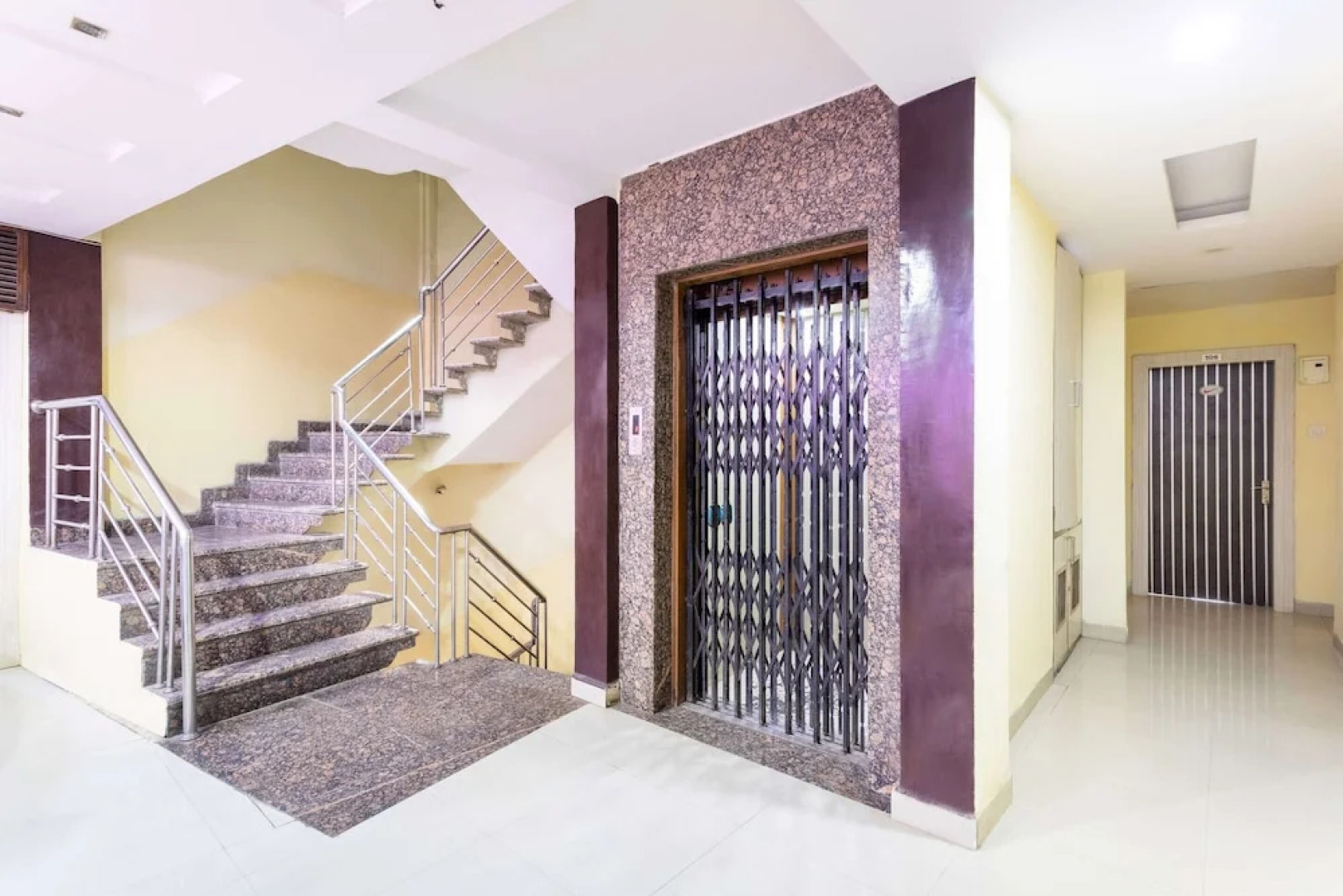 Hotel Rajendra Palace by OYO Rooms