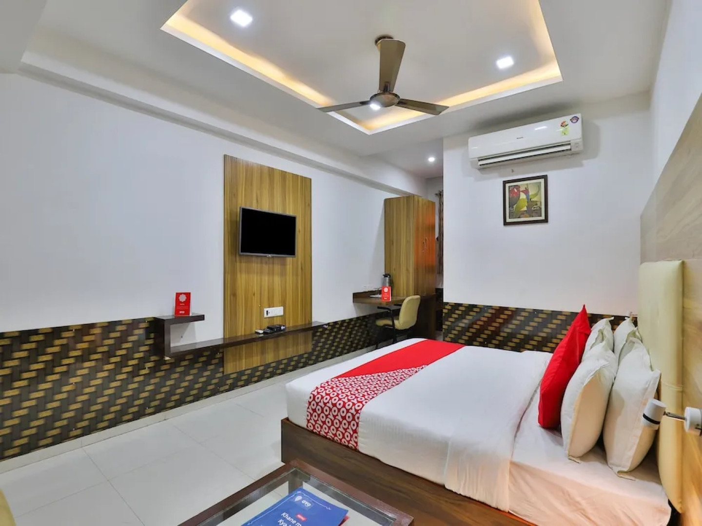 OYO 15862 Infocity Hotel LLP