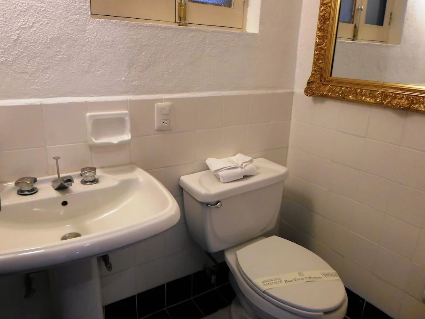 Hotel Virrey De Mendoza