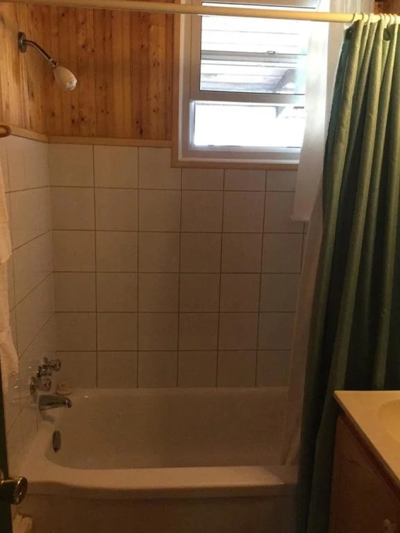 Moore's Mountain Lodge - Moore's Motel