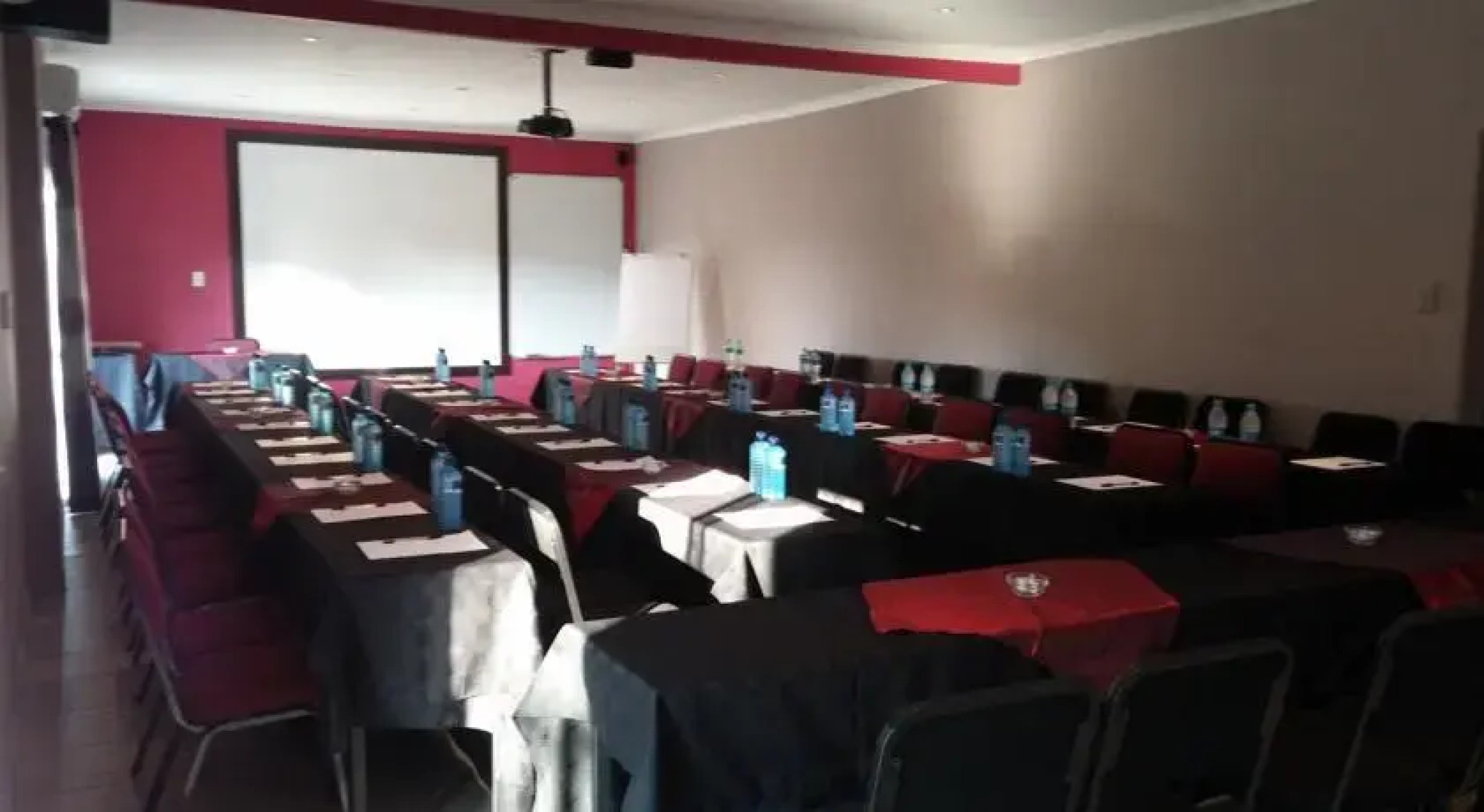 Phumlani Lodge & Conferencing