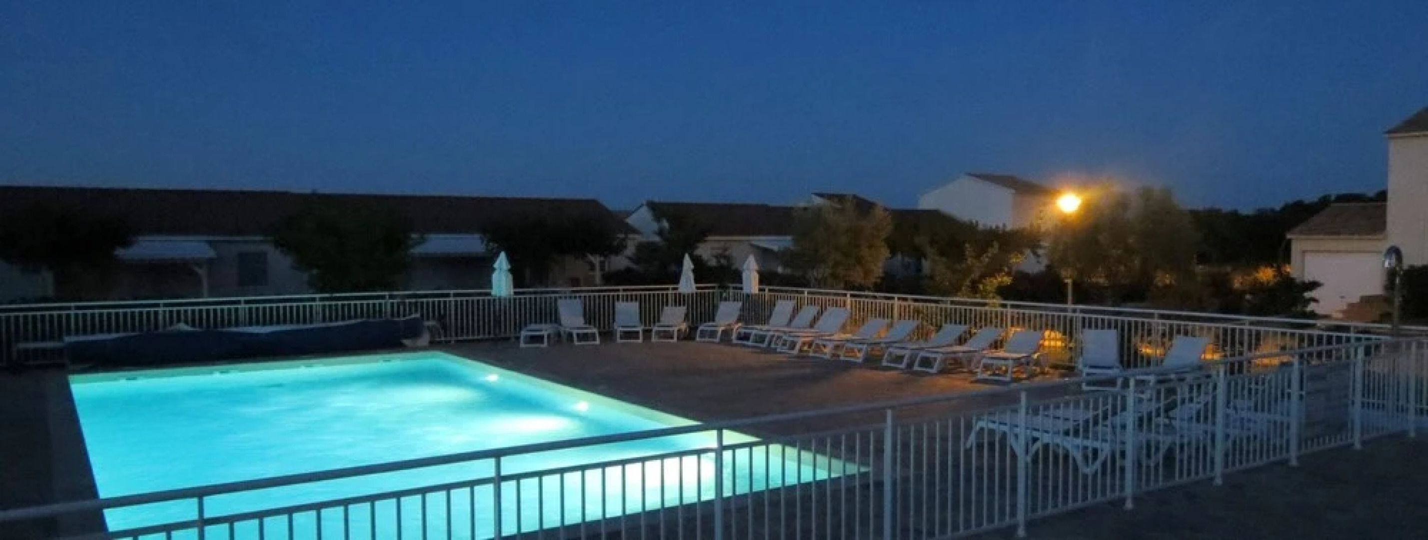 Mini 3 Mediterranean Style Villa, 100 m From the Sea, Heated Pool