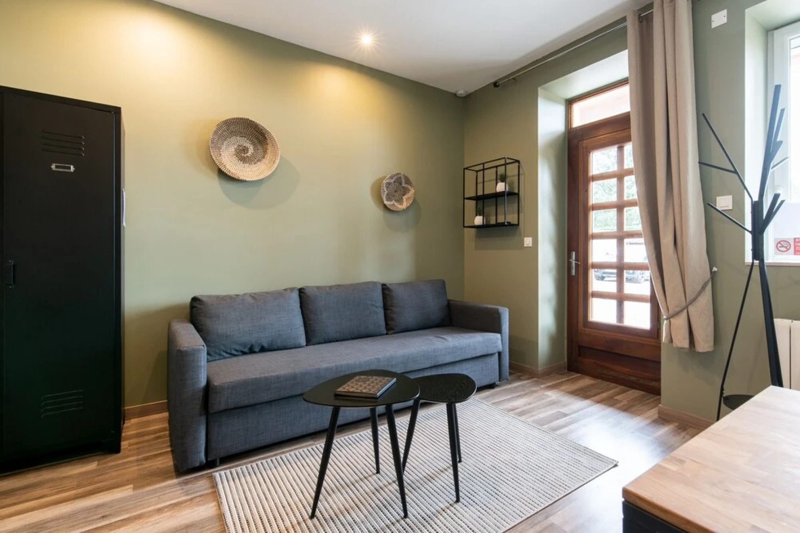 Legend - Bourg en Bresse Parking Droite