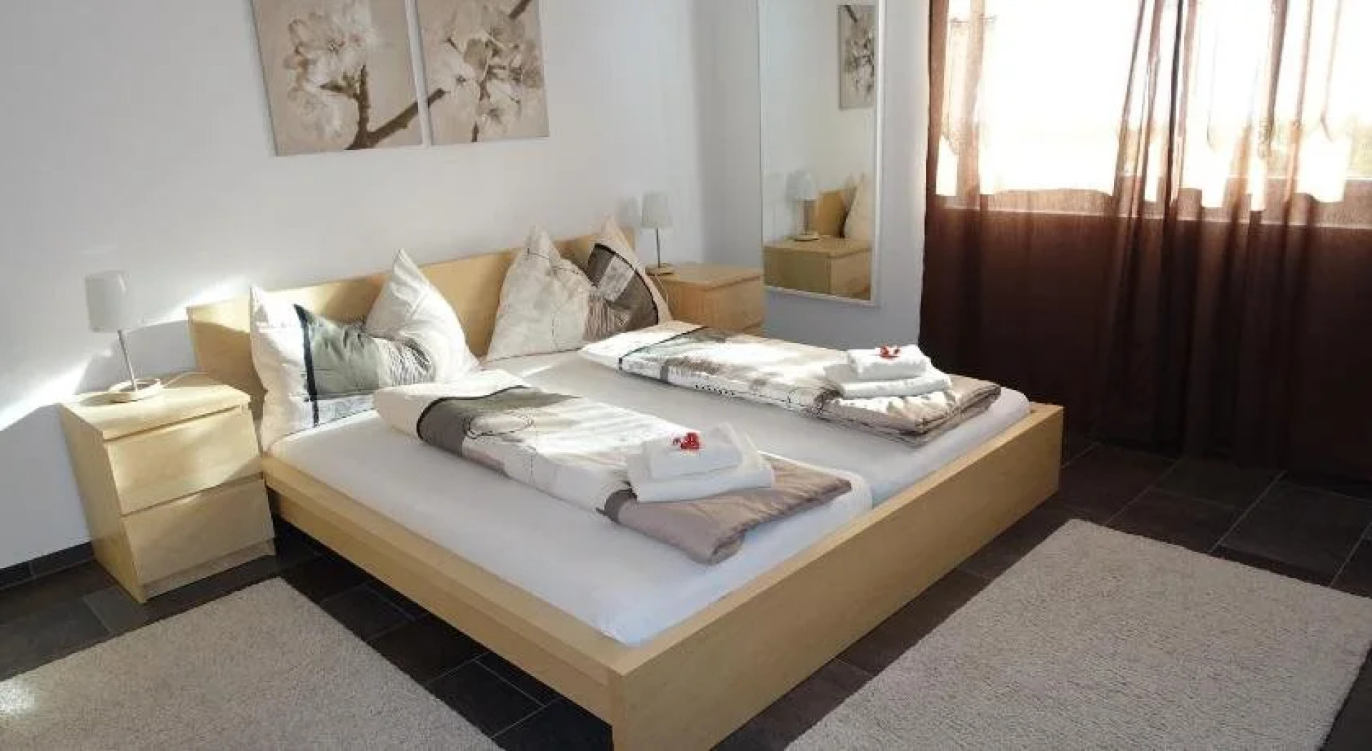 Swiss Lakeview Apartment