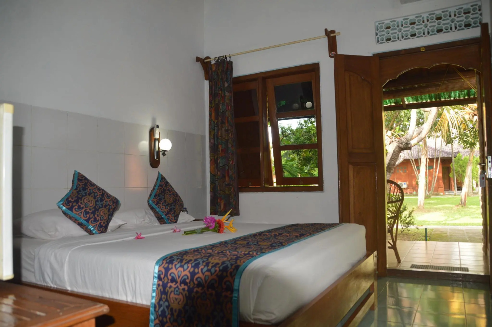 Bagus Beach Resort Lovina