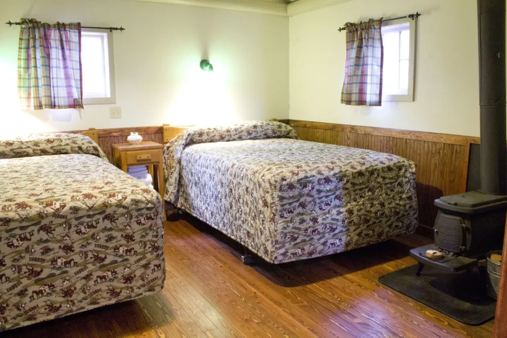 Roosevelt Lodge & Cabins - Inside the Park