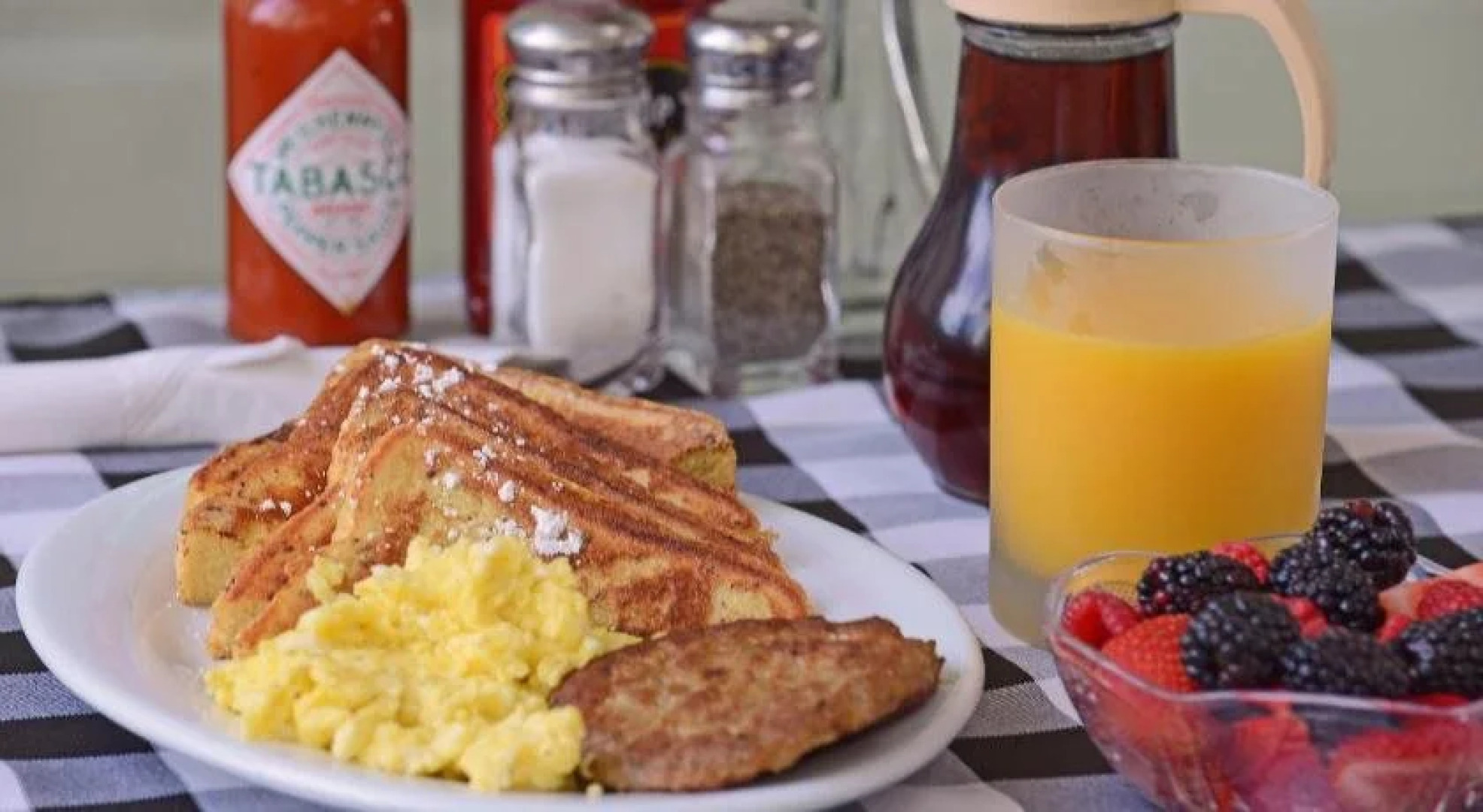 All Aboard Cafe and Inn