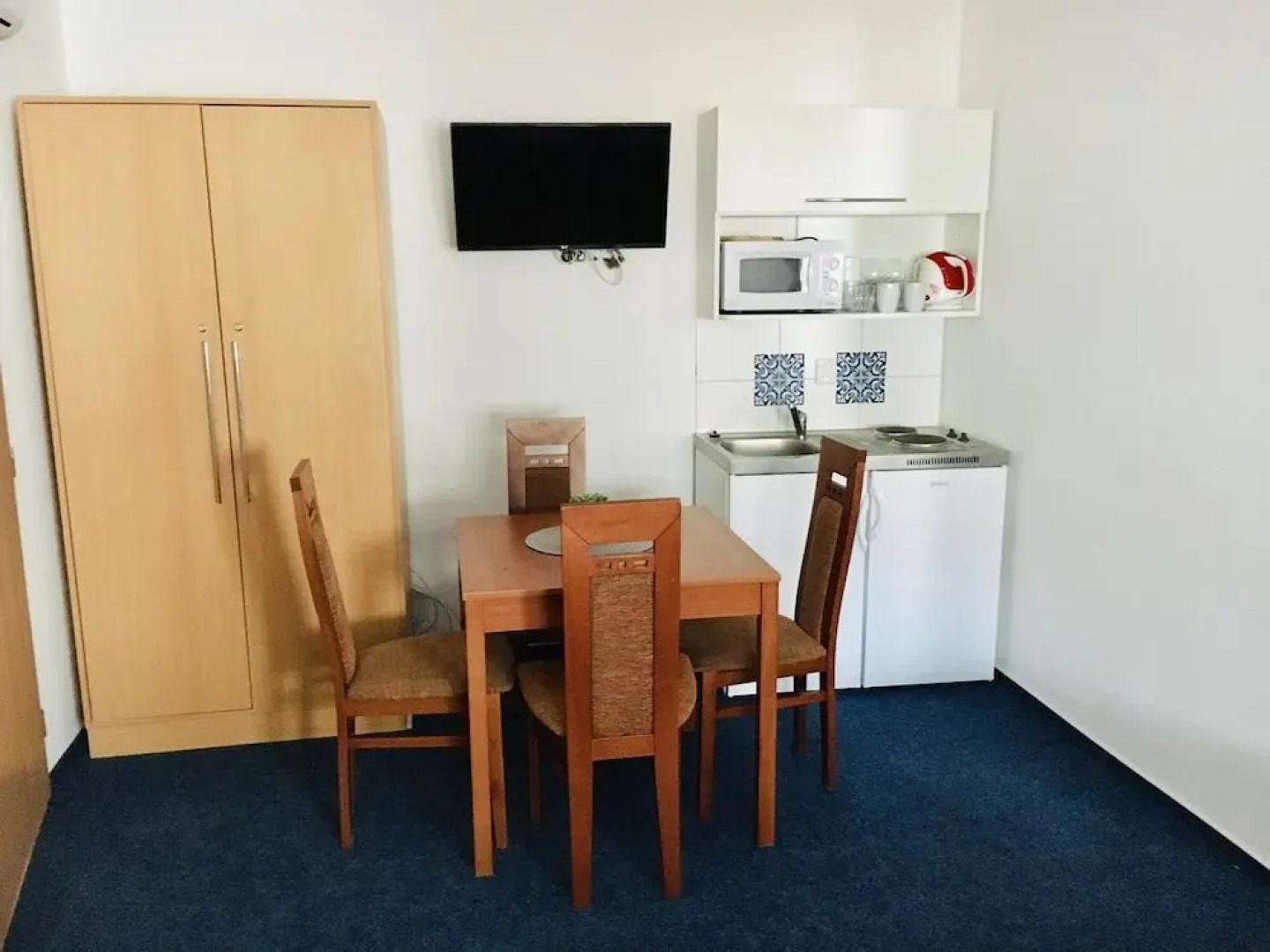 Mikulov Inn - penzion Země