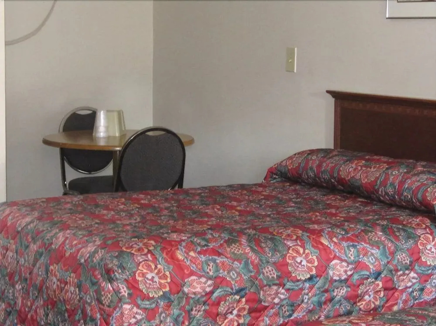 Budget Motor Inn - Mahopac