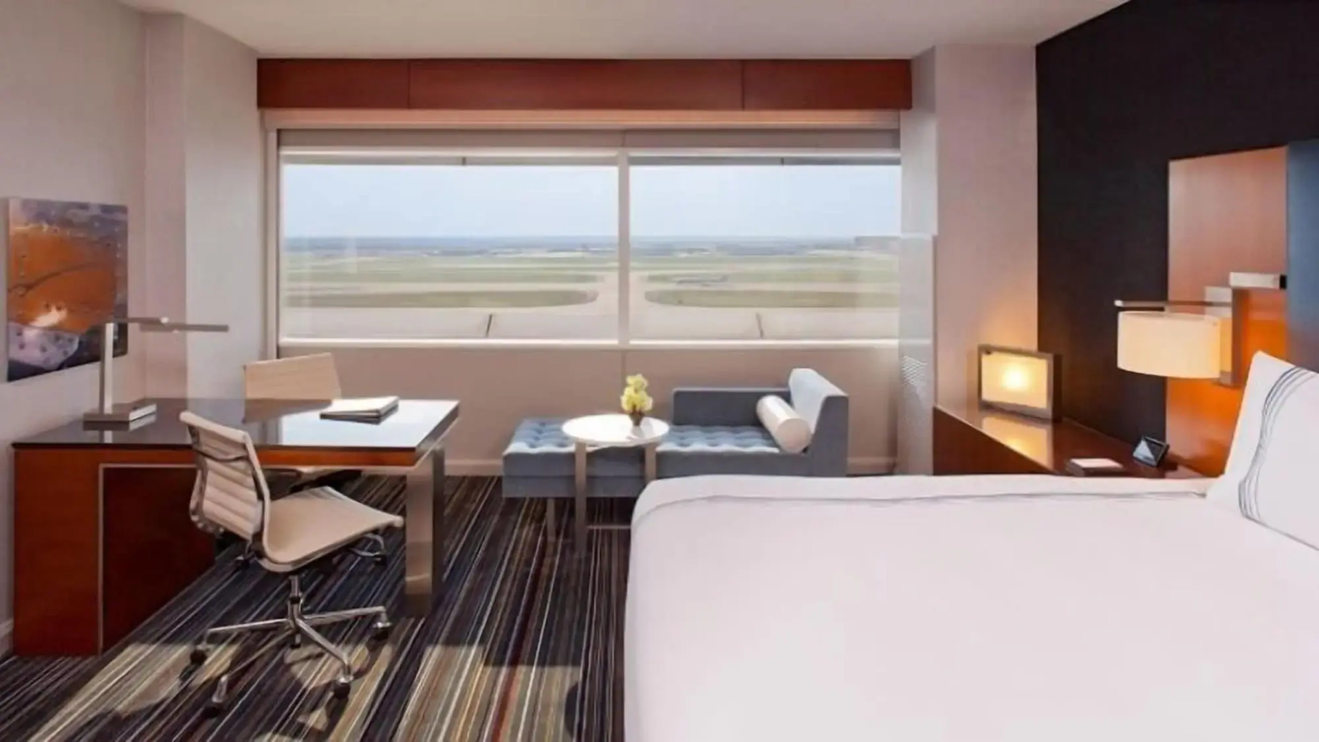 Grand Hyatt DFW - Connected to the airport