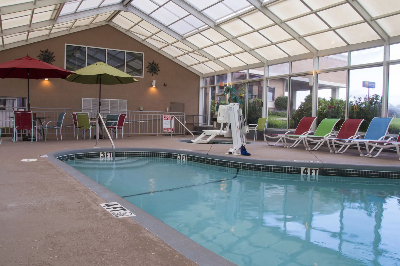 Lamplighter Inn & Suites - North