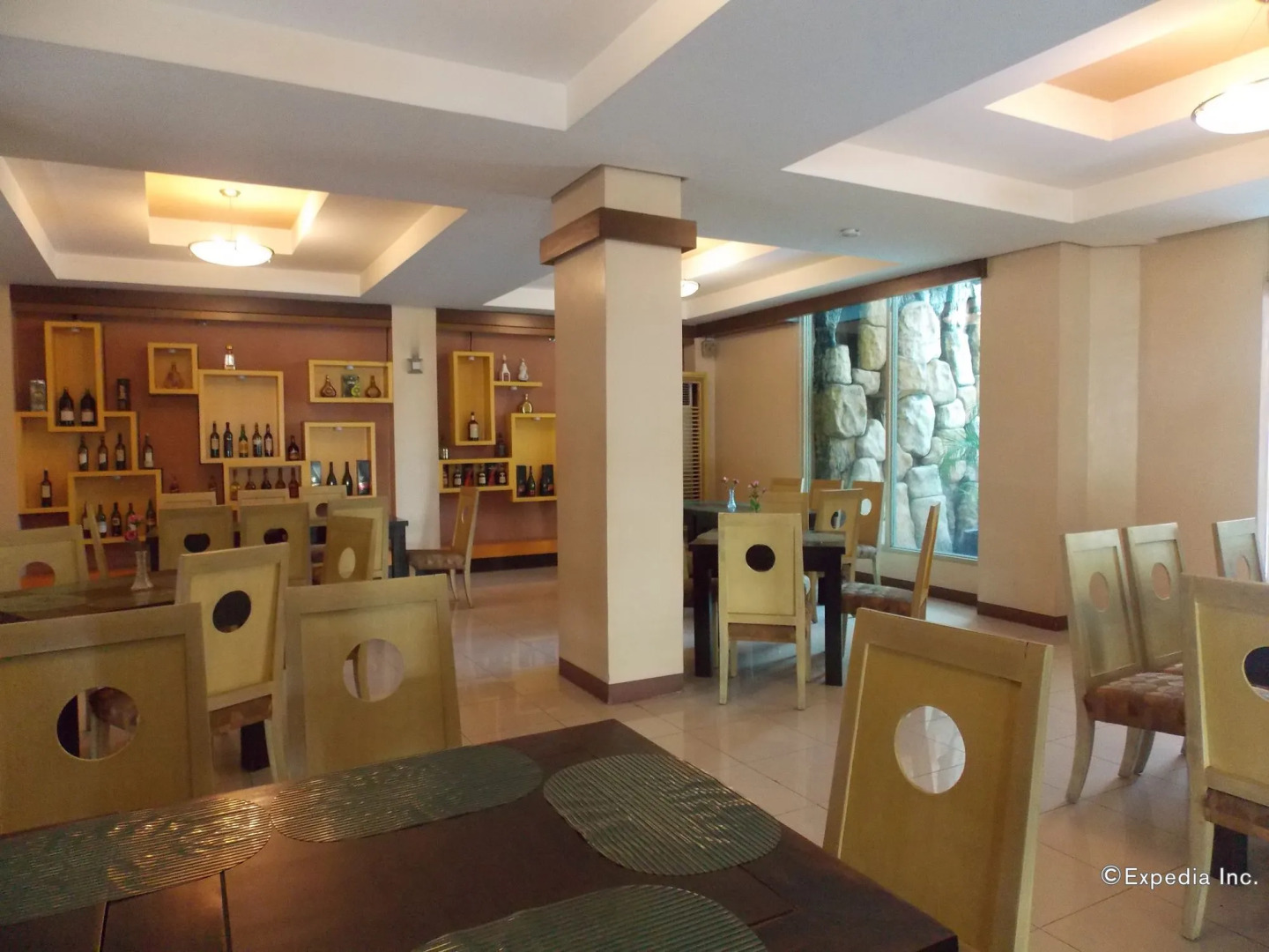 Goldenfield Kundutel Hotel