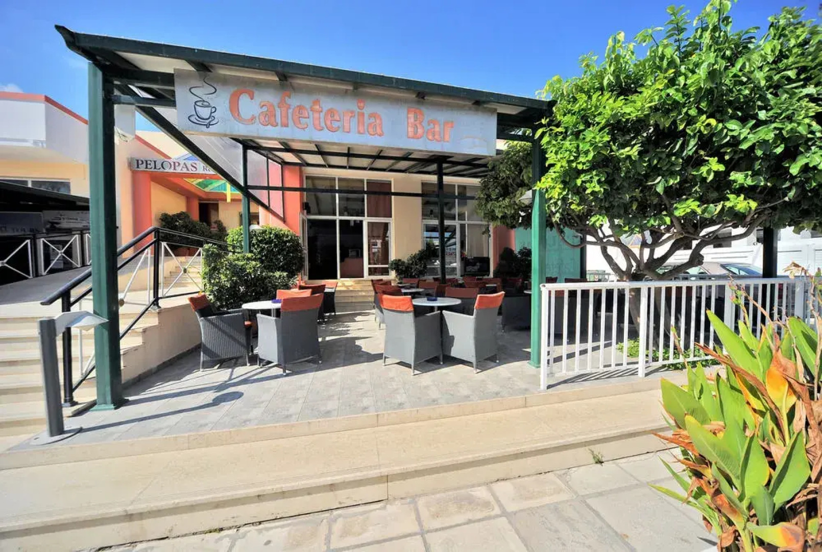 Pelopas Resort Apartments