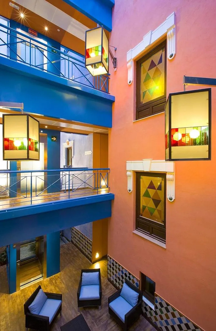 Suites Gran Via 44 Apartahotel