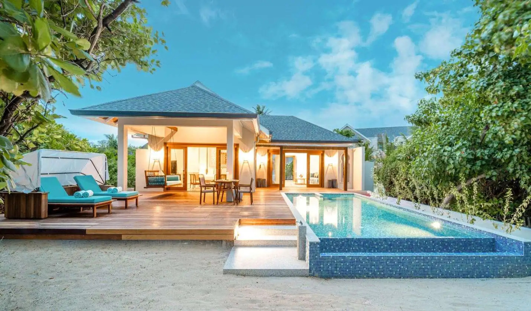 The Signature Collection by Hideaway