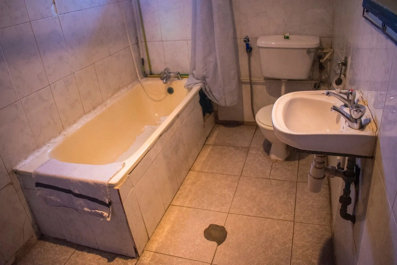 Chelsea Suites Limited