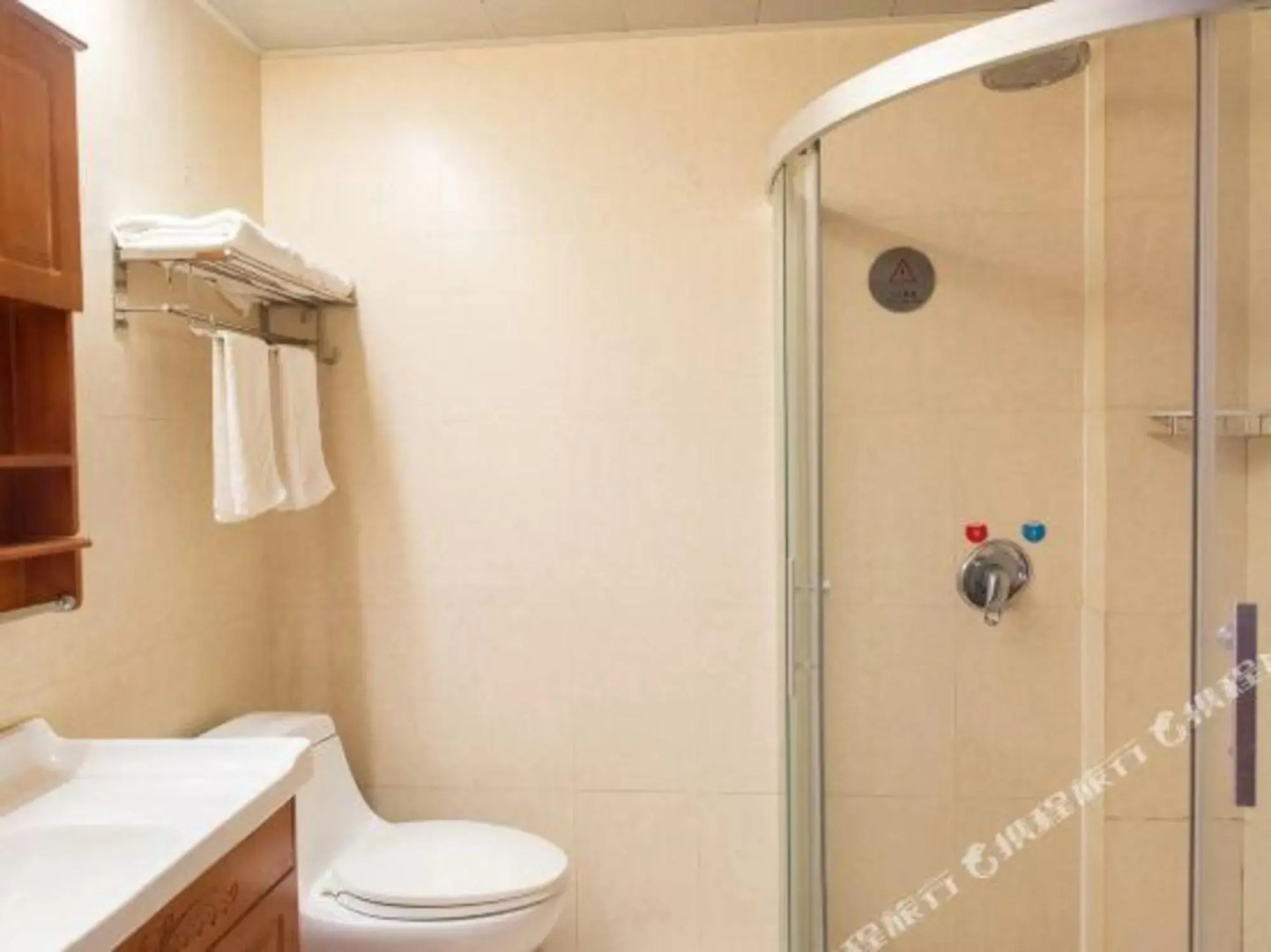 Wanshui Qianshan Hotel