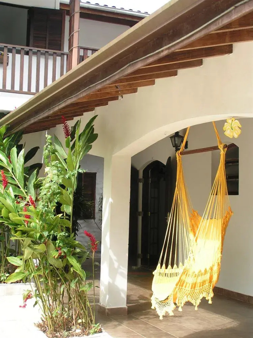 Pousada Flores Do Lázaro