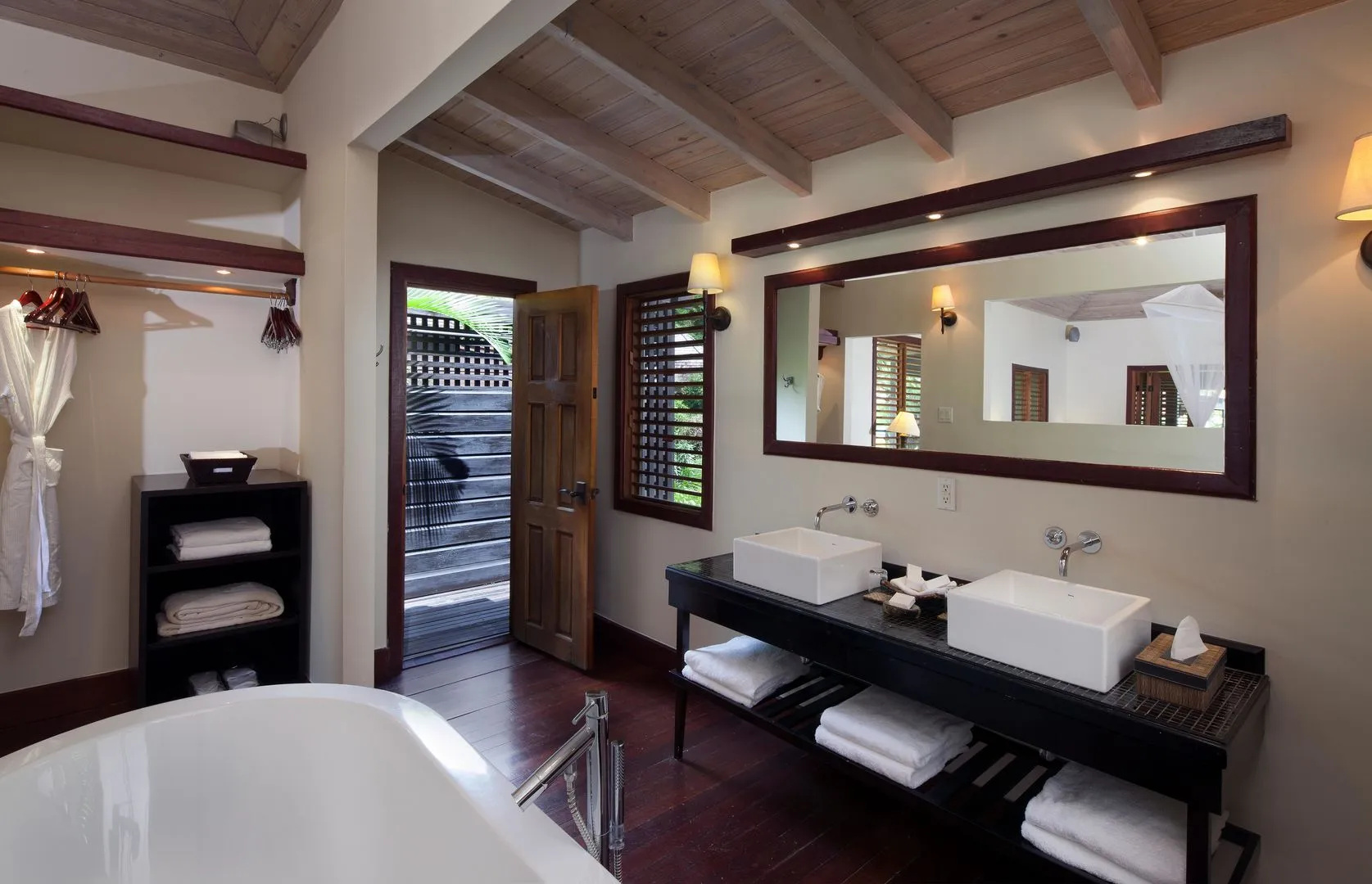 Hermitage Bay - All Inclusive