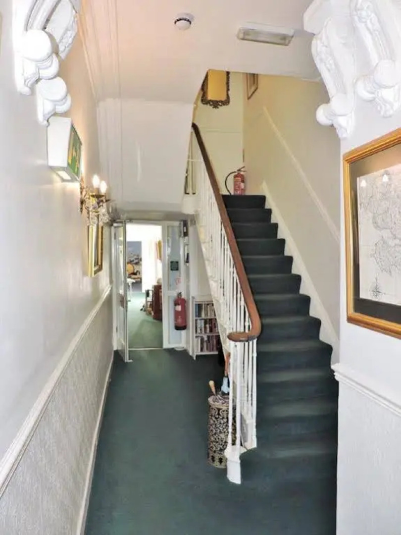 Tides Reach Guest House