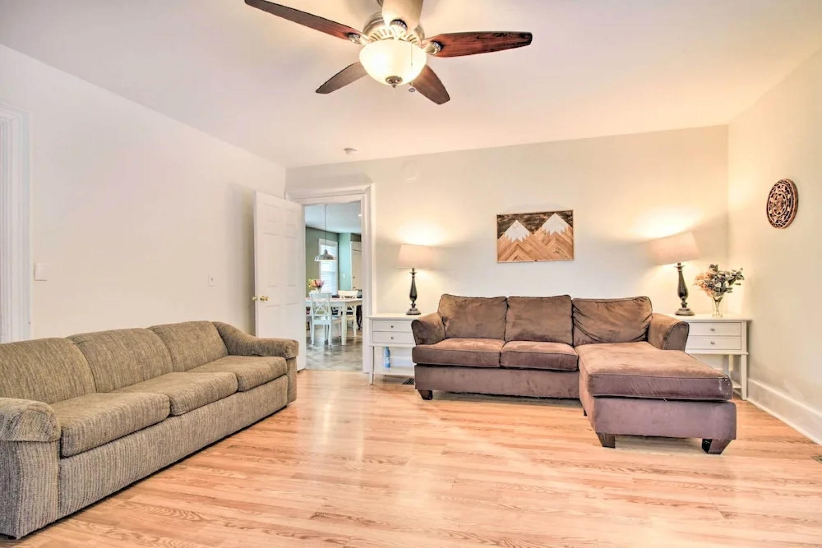 Comfy Ludlow Apartment ~ 3 Mi to Okemo Resort