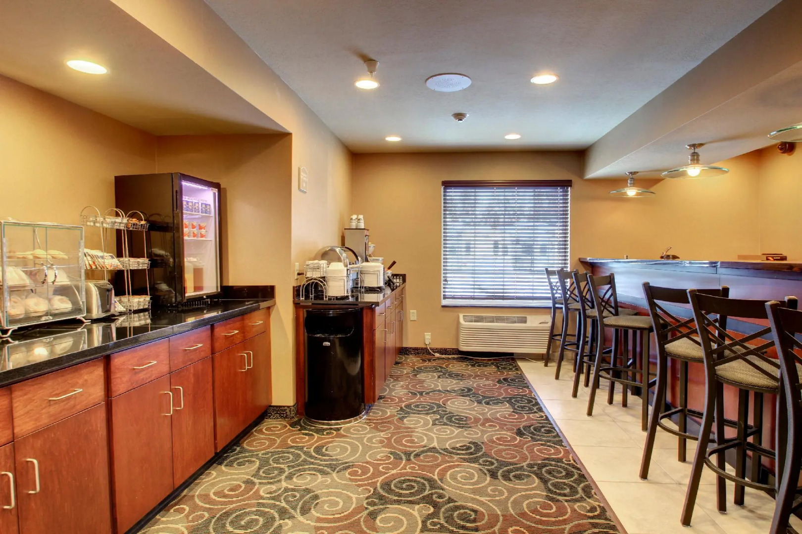 Cobblestone Inn & Suites - Rugby