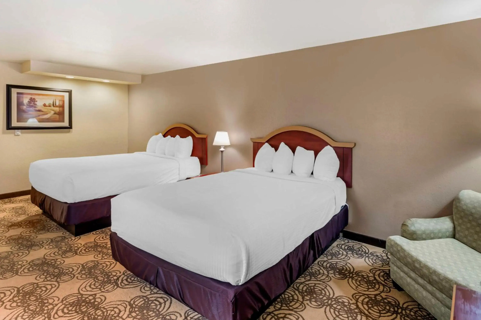 Holiday Inn Express & Suites Lebanon-Nashville Area by IHG