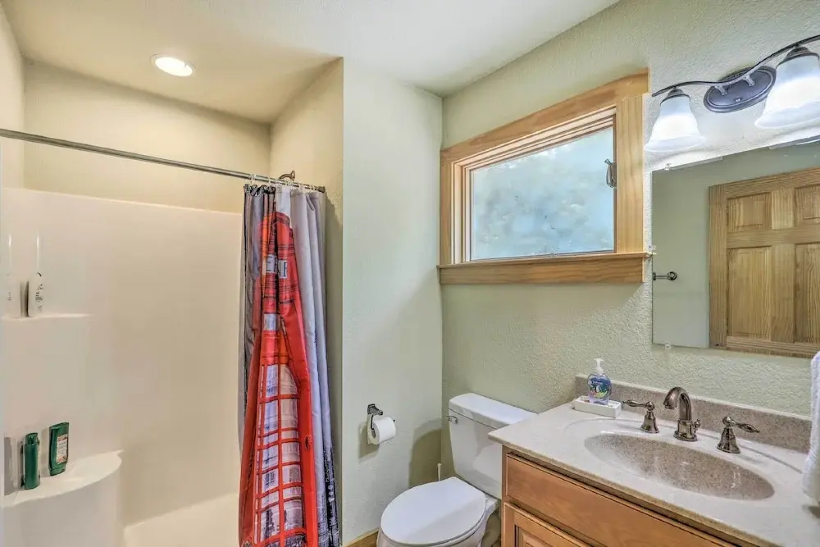 Getaway Chalet in Mars Hill w/ Hot Tub & Views!