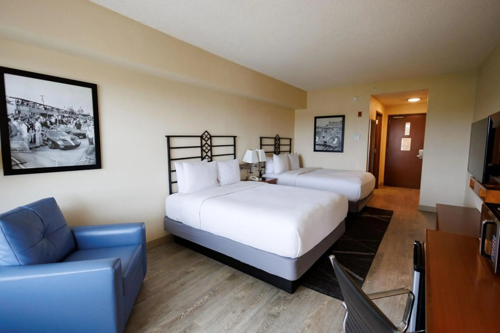 SEVEN Sebring Raceway Hotel